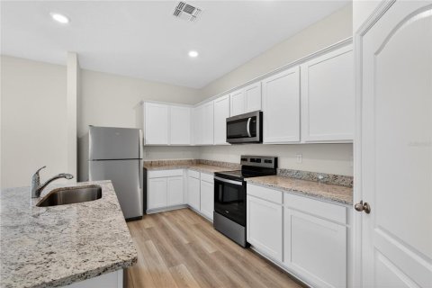 Casa en venta en Astatula, Florida, 4 dormitorios, 168.25 m2 № 2151320 - foto 13