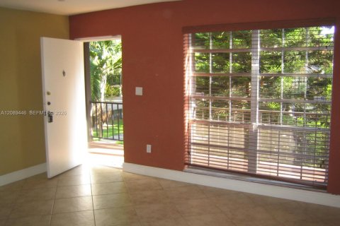 Copropriété à louer à Miami, Floride: 1 chambre, 51.56 m2 № 2382400 - photo 3