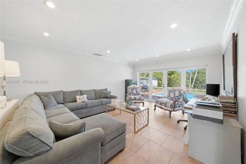 Villa ou maison à vendre à Miami, Floride: 4 chambres, 240.62 m2 № 2073706 - photo 18