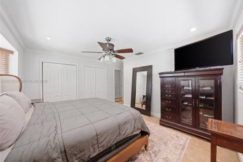 Villa ou maison à vendre à Miami, Floride: 4 chambres, 240.62 m2 № 2073706 - photo 23