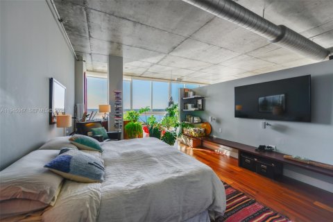 Condominio en alquiler en North Bay Village, Florida, 2 dormitorios № 2055204 - foto 11