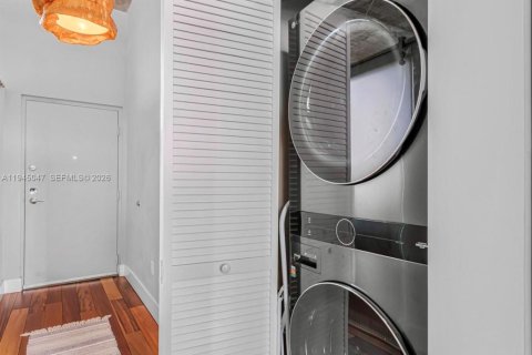 Condominio en alquiler en North Bay Village, Florida, 2 dormitorios № 2055204 - foto 19