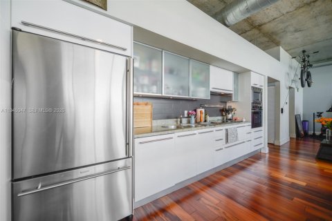 Condominio en alquiler en North Bay Village, Florida, 2 dormitorios № 2055204 - foto 9