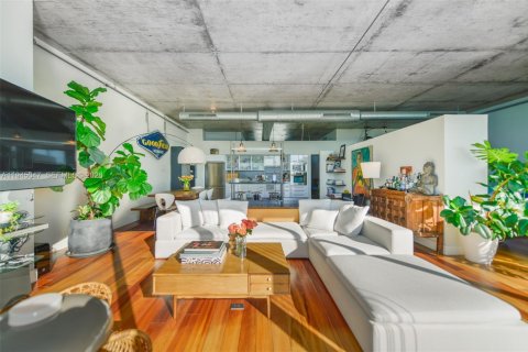 Condominio en alquiler en North Bay Village, Florida, 2 dormitorios № 2055204 - foto 5