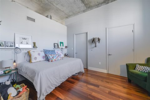 Condominio en alquiler en North Bay Village, Florida, 2 dormitorios № 2055204 - foto 16