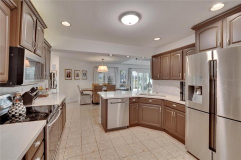 House in Apollo Beach, Florida 4 bedrooms, 301.84 sq.m. № 1644278 - photo 28