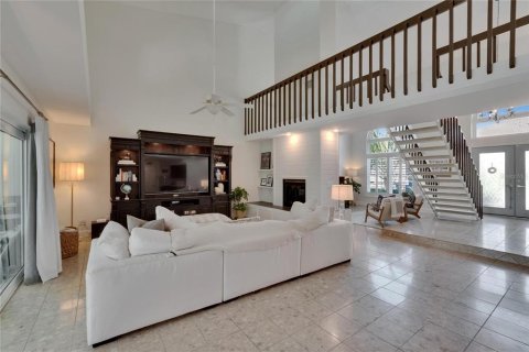 House in Apollo Beach, Florida 4 bedrooms, 301.84 sq.m. № 1644278 - photo 21