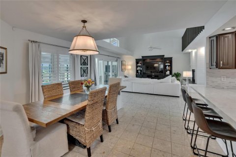 House in Apollo Beach, Florida 4 bedrooms, 301.84 sq.m. № 1644278 - photo 30