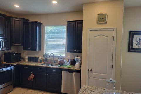 House in Apopka, Florida 3 bedrooms, 177.91 sq.m. № 2306700 - photo 8