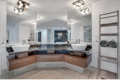 Copropriété à vendre à Fort Lauderdale, Floride: 3 chambres, 286.14 m2 № 2029550 - photo 16