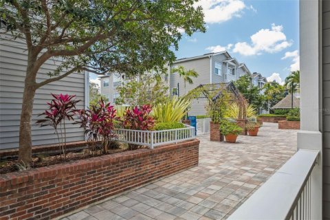 Condo in Tampa, Florida, 1 bedroom  № 1761419 - photo 26