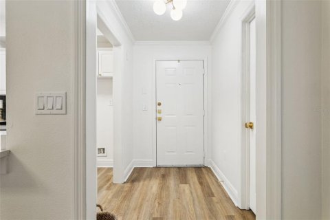 Condo in Tampa, Florida, 1 bedroom  № 1761419 - photo 9