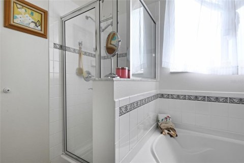 Casa en venta en Kissimmee, Florida, 3 dormitorios, 170.57 m2 № 1808528 - foto 15