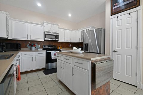 Casa en venta en Kissimmee, Florida, 3 dormitorios, 170.57 m2 № 1808528 - foto 9