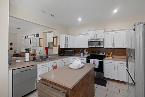 Casa en venta en Kissimmee, Florida, 3 dormitorios, 170.57 m2 № 1808528 - foto 8