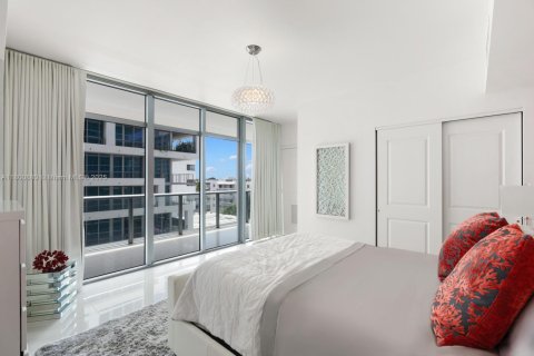 Condominio en venta en Miami Beach, Florida, 2 dormitorios, 150.59 m2 № 1862129 - foto 13