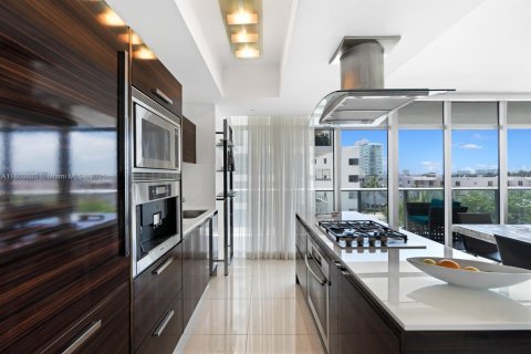 Condominio en venta en Miami Beach, Florida, 2 dormitorios, 150.59 m2 № 1862129 - foto 5