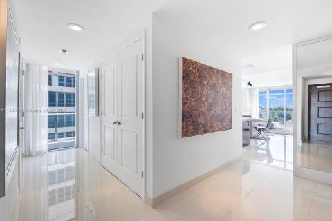 Condominio en venta en Miami Beach, Florida, 2 dormitorios, 150.59 m2 № 1862129 - foto 8