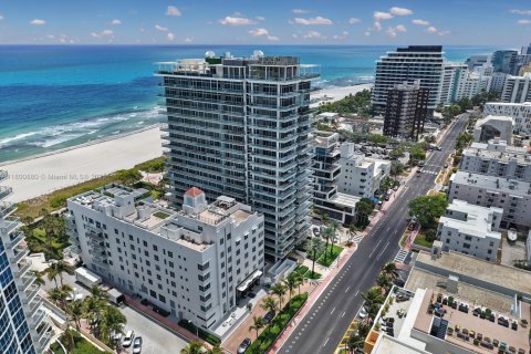 Condominio en venta en Miami Beach, Florida, 2 dormitorios, 150.59 m2 № 1862129 - foto 24