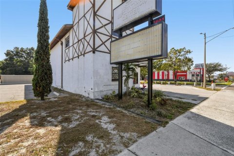 Commercial property in Tampa, Florida 445.19 sq.m. № 2111859 - photo 8