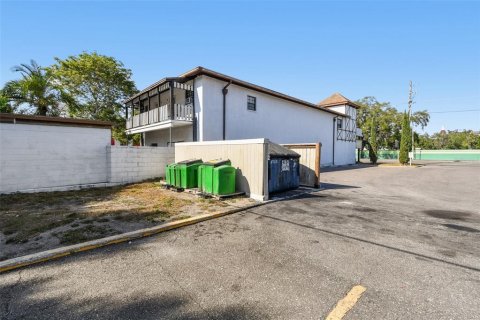 Commercial property in Tampa, Florida 445.19 sq.m. № 2111859 - photo 10