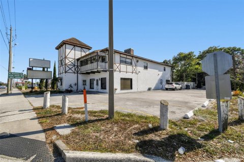 Commercial property in Tampa, Florida 445.19 sq.m. № 2111859 - photo 5