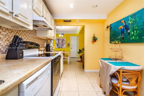 Copropriété à vendre à Deerfield Beach, Floride: 2 chambres, 92.9 m2 № 2062306 - photo 27