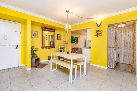 Copropriété à vendre à Deerfield Beach, Floride: 2 chambres, 92.9 m2 № 2062306 - photo 19