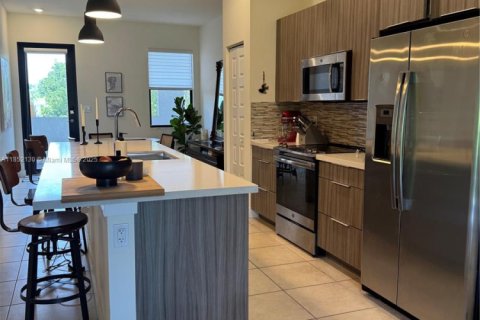 Condominio en venta en Doral, Florida, 2 dormitorios, 89.46 m2 № 1859136 - foto 4