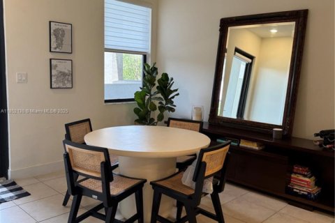 Condominio en venta en Doral, Florida, 2 dormitorios, 89.46 m2 № 1859136 - foto 6