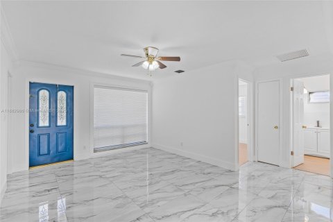 Casa en venta en Lauderhill, Florida, 3 dormitorios, 128.39 m2 № 1965550 - foto 6