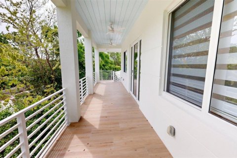 House in Key Largo, Florida 3 bedrooms, 128.21 sq.m. № 1772517 - photo 21
