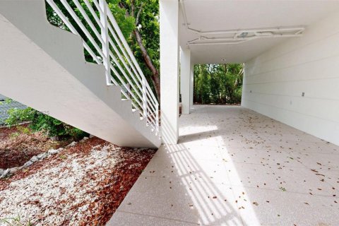House in Key Largo, Florida 3 bedrooms, 128.21 sq.m. № 1772517 - photo 23