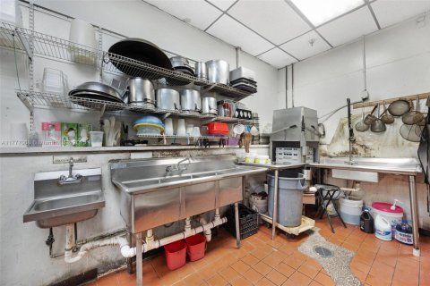 Immobilier commercial à vendre à Tamarac, Floride № 1868386 - photo 30