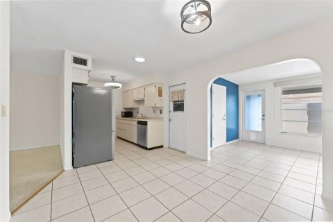 Casa en venta en Sun City Center, Florida, 2 dormitorios, 122.45 m2 № 1886349 - foto 10