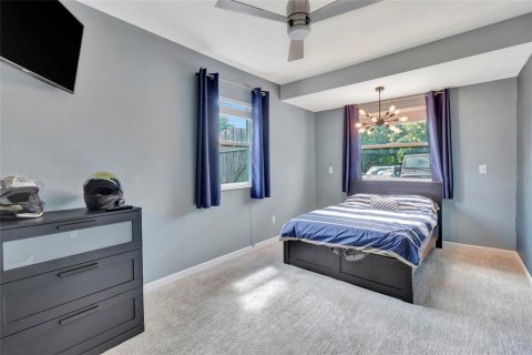 Villa ou maison à vendre à Zellwood, Floride: 4 chambres, 218.51 m2 № 2389379 - photo 17