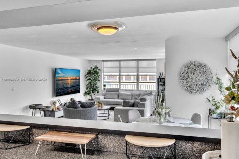 Condominio en venta en Aventura, Florida, 2 dormitorios, 120.77 m2 № 2353743 - foto 12