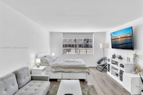 Condominio en venta en Aventura, Florida, 2 dormitorios, 120.77 m2 № 2353743 - foto 17