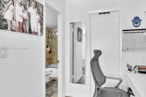 Condominio en venta en Aventura, Florida, 2 dormitorios, 120.77 m2 № 2353743 - foto 19