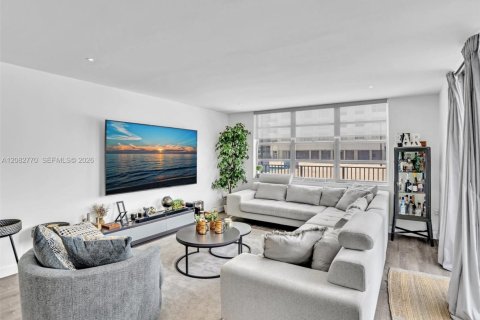 Condominio en venta en Aventura, Florida, 2 dormitorios, 120.77 m2 № 2353743 - foto 5
