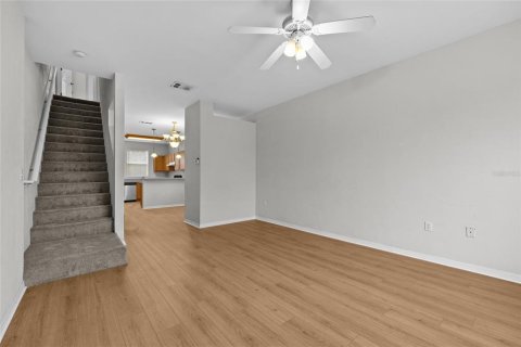 Condominio en venta en Gainesville, Florida, 2 dormitorios, 109.25 m2 № 1716879 - foto 5