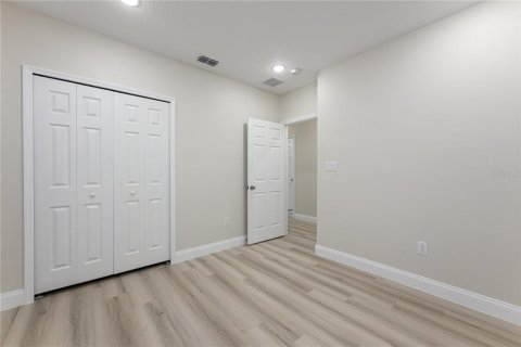 House in DeLand, Florida 4 bedrooms, 218.97 sq.m. № 1652054 - photo 23