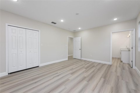 House in DeLand, Florida 4 bedrooms, 218.97 sq.m. № 1652054 - photo 15