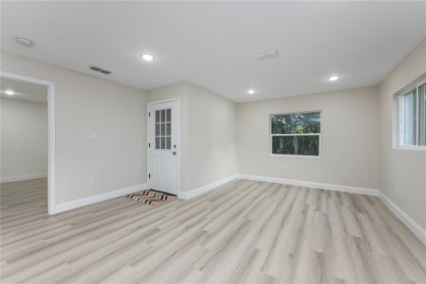 House in DeLand, Florida 4 bedrooms, 218.97 sq.m. № 1652054 - photo 30