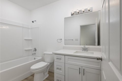 House in DeLand, Florida 4 bedrooms, 218.97 sq.m. № 1652054 - photo 20