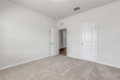 Villa ou maison à vendre à New Smyrna Beach, Floride: 4 chambres, 175.49 m2 № 2431151 - photo 7