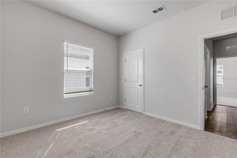 Villa ou maison à vendre à New Smyrna Beach, Floride: 4 chambres, 175.49 m2 № 2431151 - photo 5