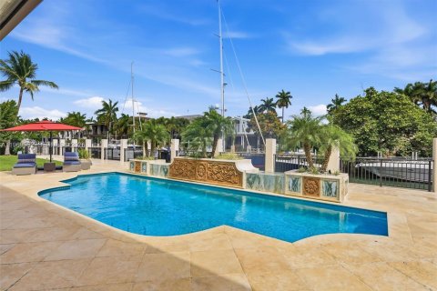 Villa ou maison à louer à Fort Lauderdale, Floride: 6 chambres, 777.13 m2 № 2050154 - photo 12