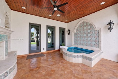 Villa ou maison à louer à Fort Lauderdale, Floride: 6 chambres, 777.13 m2 № 2050154 - photo 16