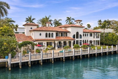 Villa ou maison à Fort Lauderdale, Floride 6 chambres, 777.13 m2 № 2050154